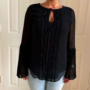 White and Black Blouse Market Blouse